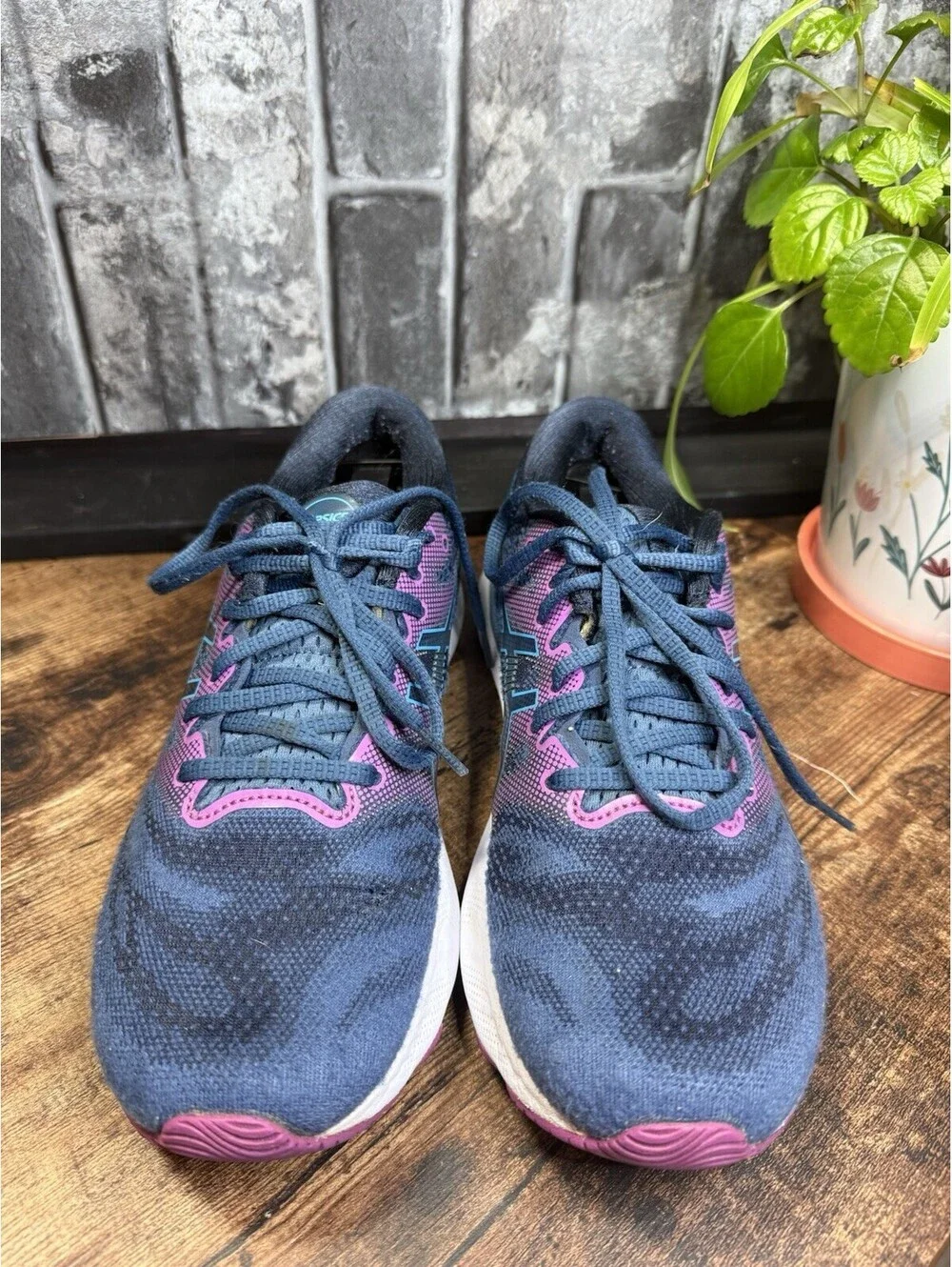 ASICS GEL-Nimbus 20 Women’s Blue/Pink Low Top Lace-Up Logo Athletic Sneaker